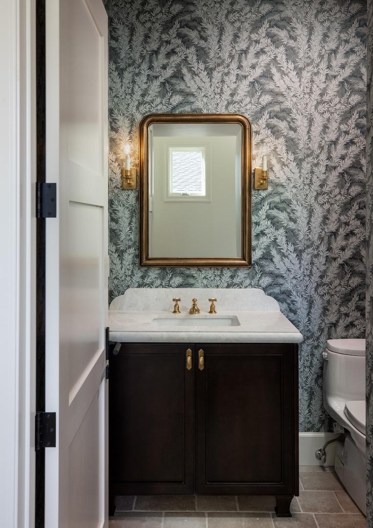 Detail Gallery Image 5 of 12 For 164 Waverley St, Palo Alto,  CA 94301 - 3 Beds | 3/1 Baths