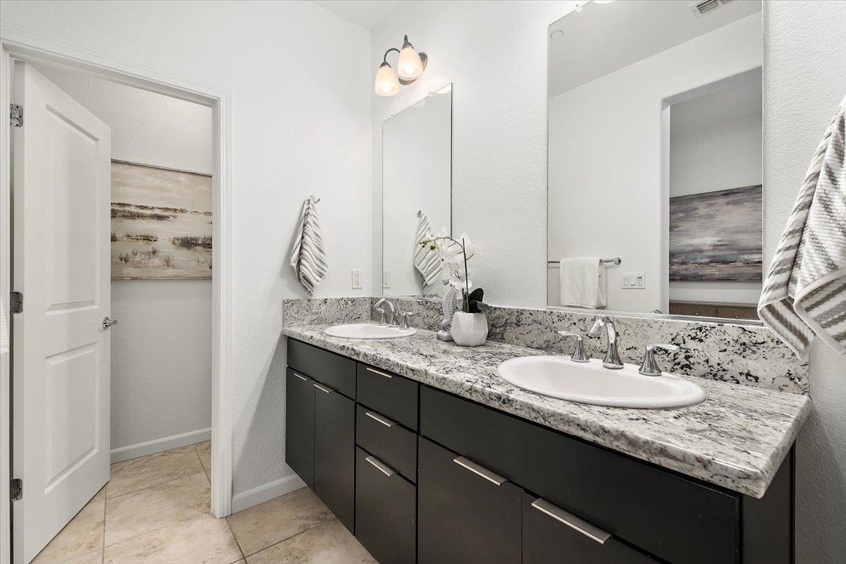 Detail Gallery Image 14 of 34 For 6063 Raleigh Rd, San Jose,  CA 95123 - 3 Beds | 3/1 Baths