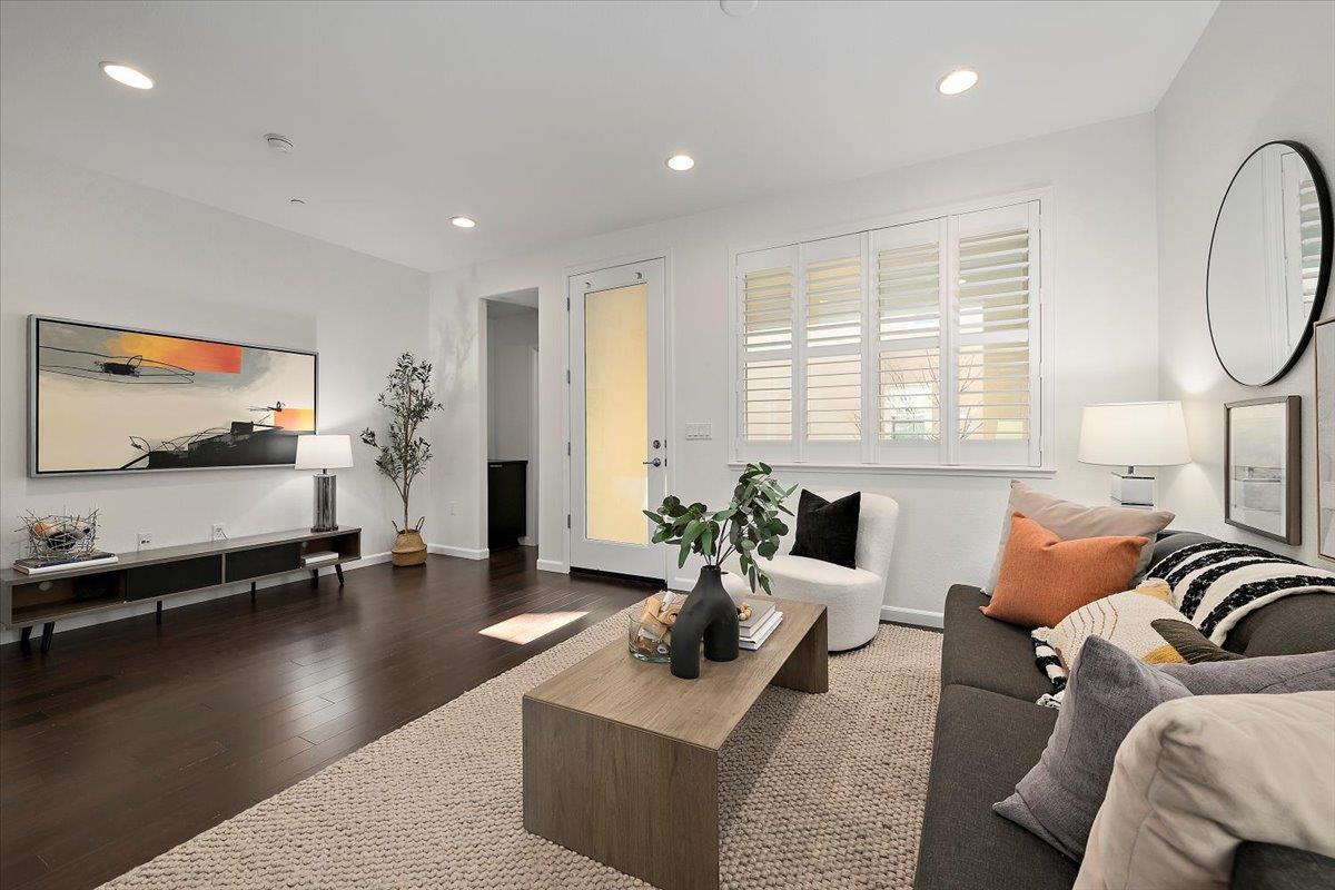 Detail Gallery Image 4 of 34 For 6063 Raleigh Rd, San Jose,  CA 95123 - 3 Beds | 3/1 Baths