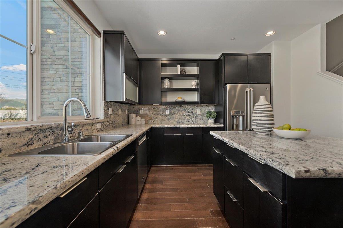 Detail Gallery Image 9 of 34 For 6063 Raleigh Rd, San Jose,  CA 95123 - 3 Beds | 3/1 Baths