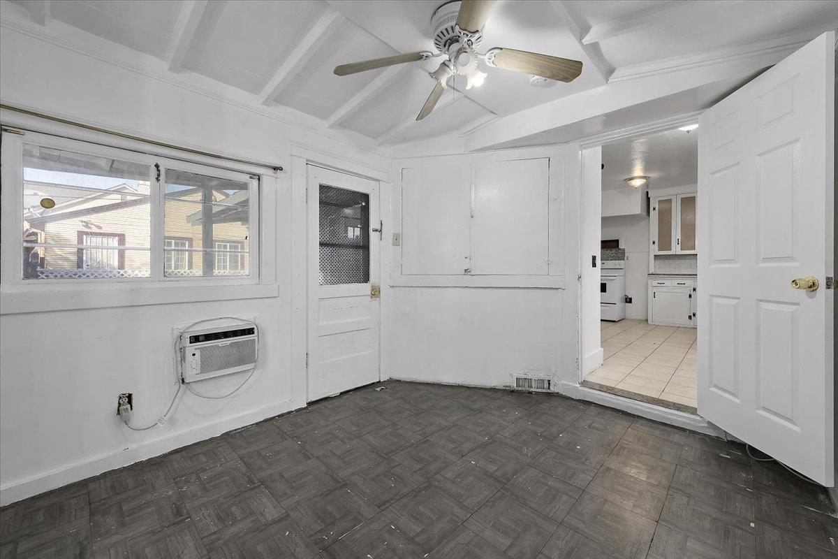 Detail Gallery Image 11 of 25 For 763 S 11th St, San Jose,  CA 95112 - 3 Beds | 2 Baths