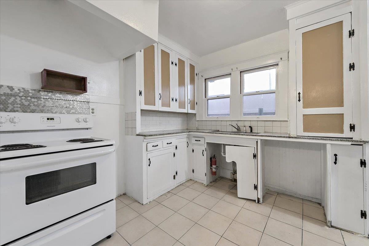 Detail Gallery Image 8 of 25 For 763 S 11th St, San Jose,  CA 95112 - 3 Beds | 2 Baths