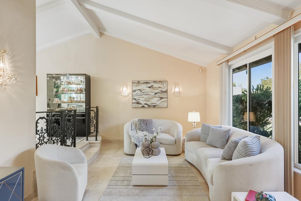 Detail Gallery Image 11 of 110 For 5459 Entrada Cedros, San Jose,  CA 95123 - 4 Beds | 3 Baths