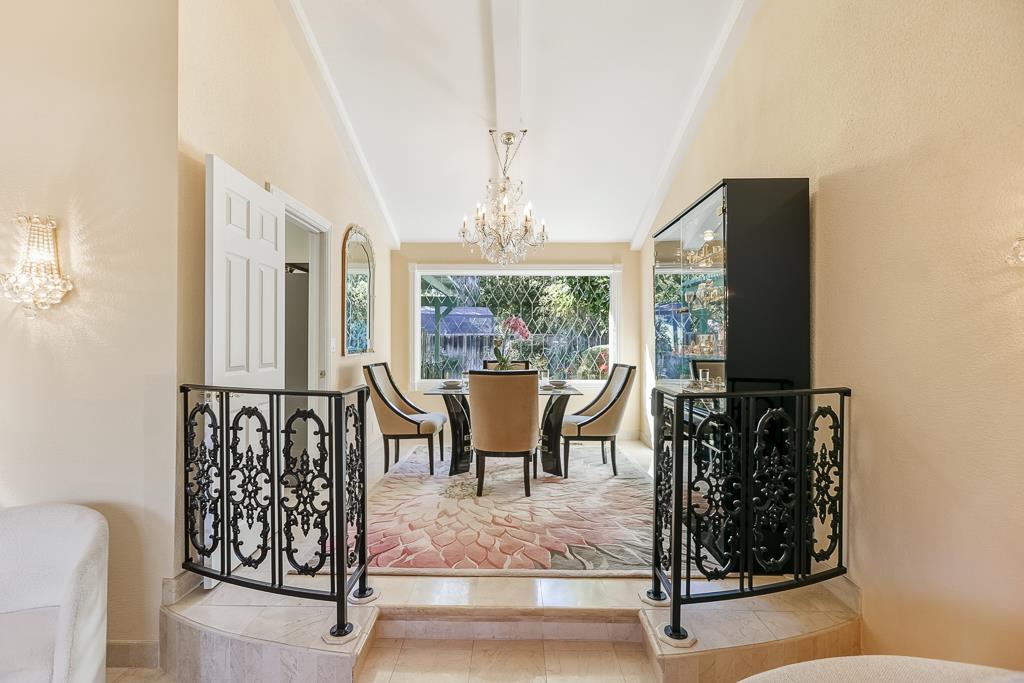 Detail Gallery Image 18 of 110 For 5459 Entrada Cedros, San Jose,  CA 95123 - 4 Beds | 3 Baths