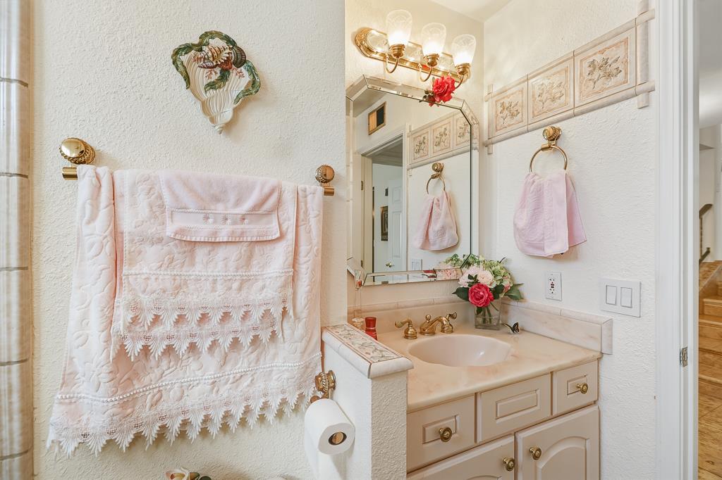 Detail Gallery Image 52 of 110 For 5459 Entrada Cedros, San Jose,  CA 95123 - 4 Beds | 3 Baths