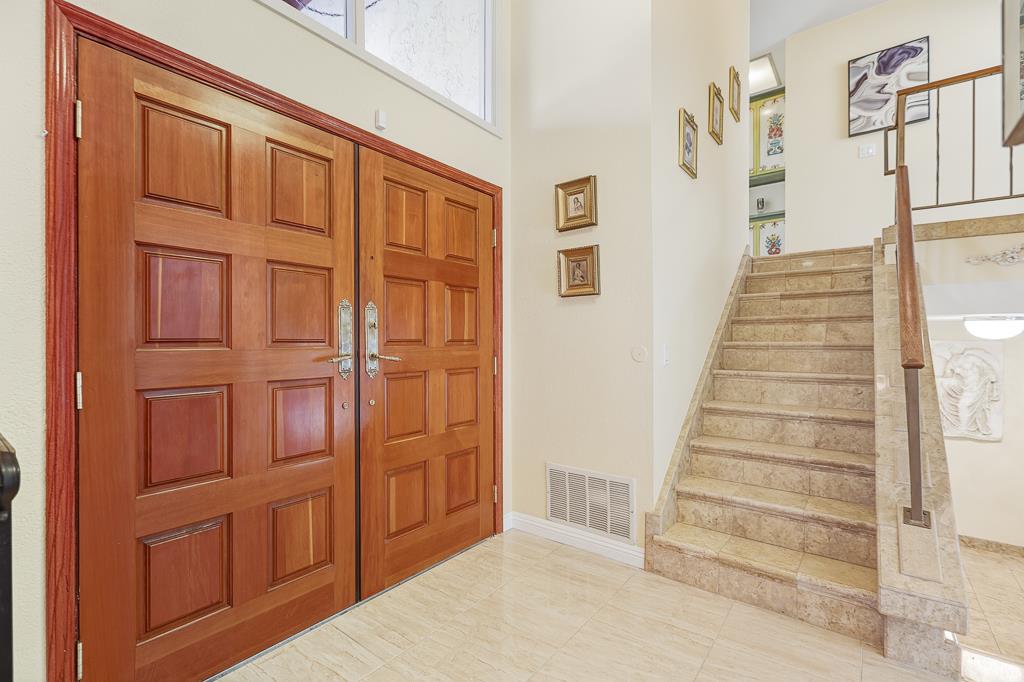 Detail Gallery Image 9 of 110 For 5459 Entrada Cedros, San Jose,  CA 95123 - 4 Beds | 3 Baths