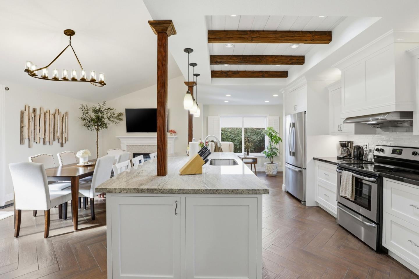 Detail Gallery Image 15 of 48 For 585 Encino Dr, Morgan Hill,  CA 95037 - 3 Beds | 2 Baths