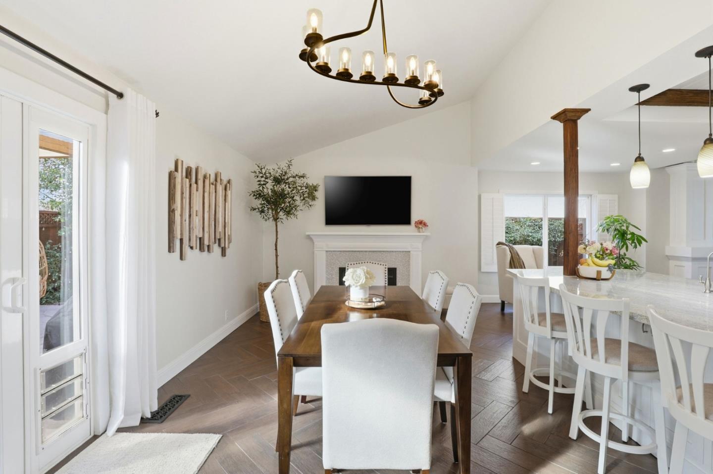 Detail Gallery Image 19 of 48 For 585 Encino Dr, Morgan Hill,  CA 95037 - 3 Beds | 2 Baths