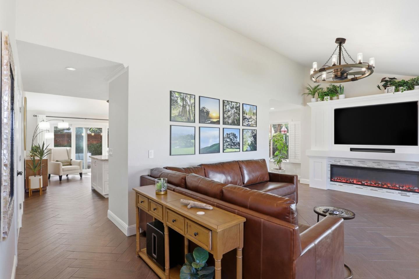 Detail Gallery Image 6 of 48 For 585 Encino Dr, Morgan Hill,  CA 95037 - 3 Beds | 2 Baths