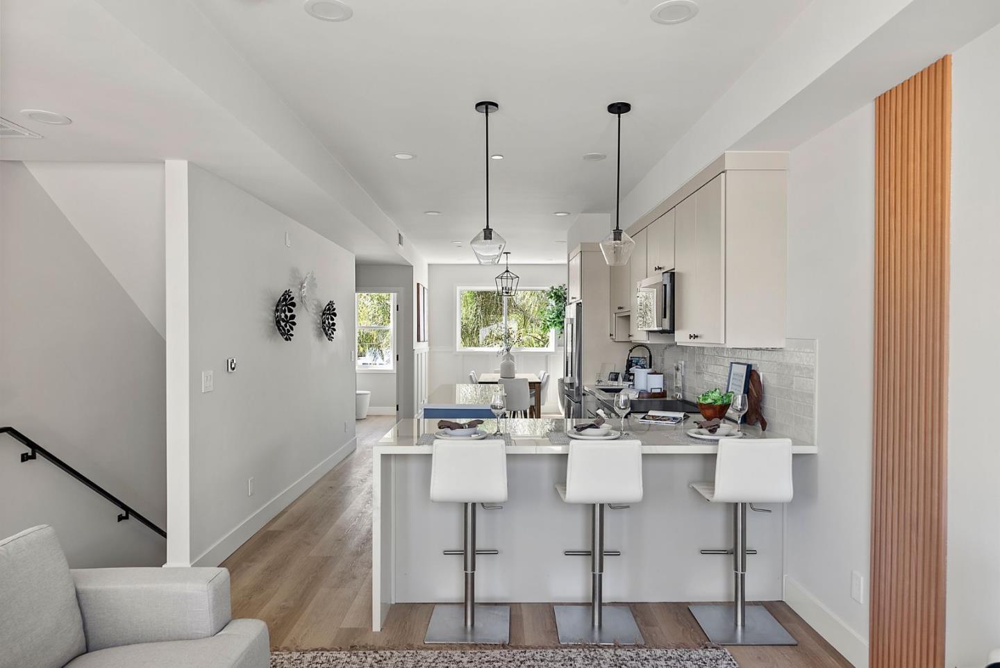 Detail Gallery Image 3 of 37 For 517 Union Ave, Campbell,  CA 95008 - 2 Beds | 2/1 Baths