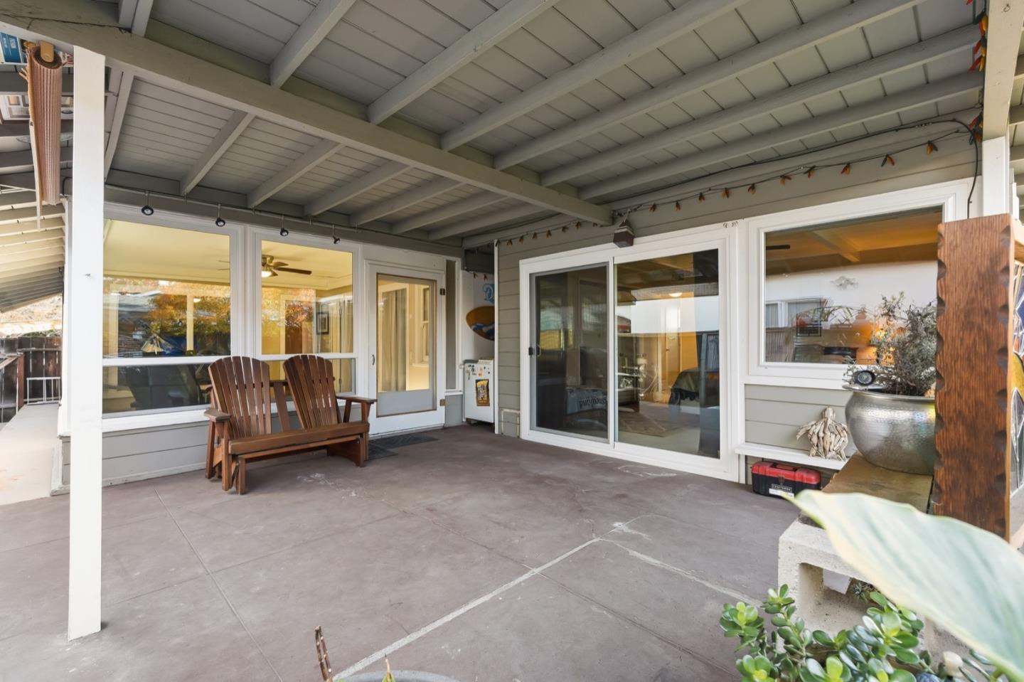 Detail Gallery Image 30 of 38 For 976 2nd Ave, Redwood City,  CA 94063 - 4 Beds | 2 Baths