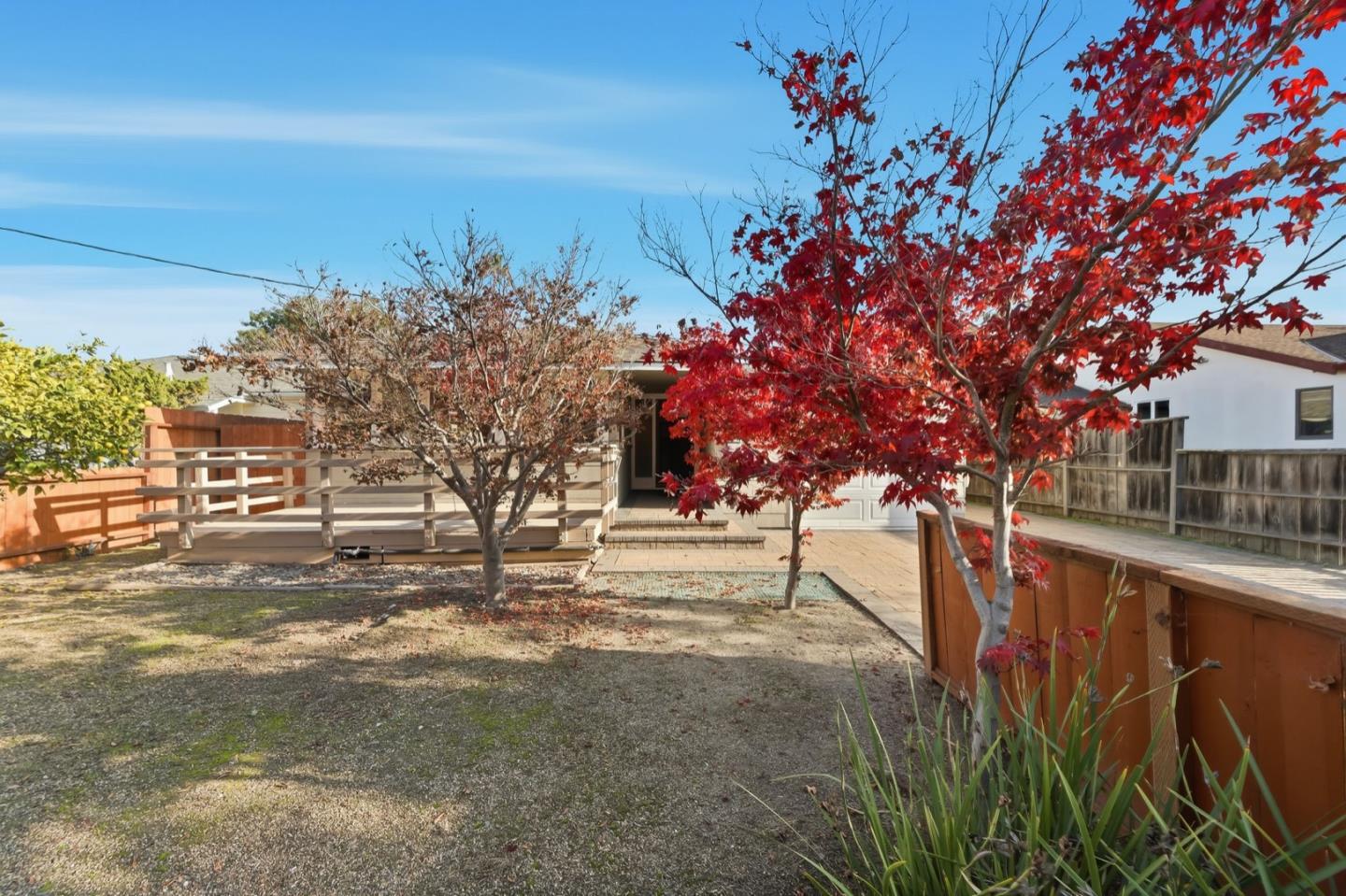 Detail Gallery Image 4 of 38 For 976 2nd Ave, Redwood City,  CA 94063 - 4 Beds | 2 Baths