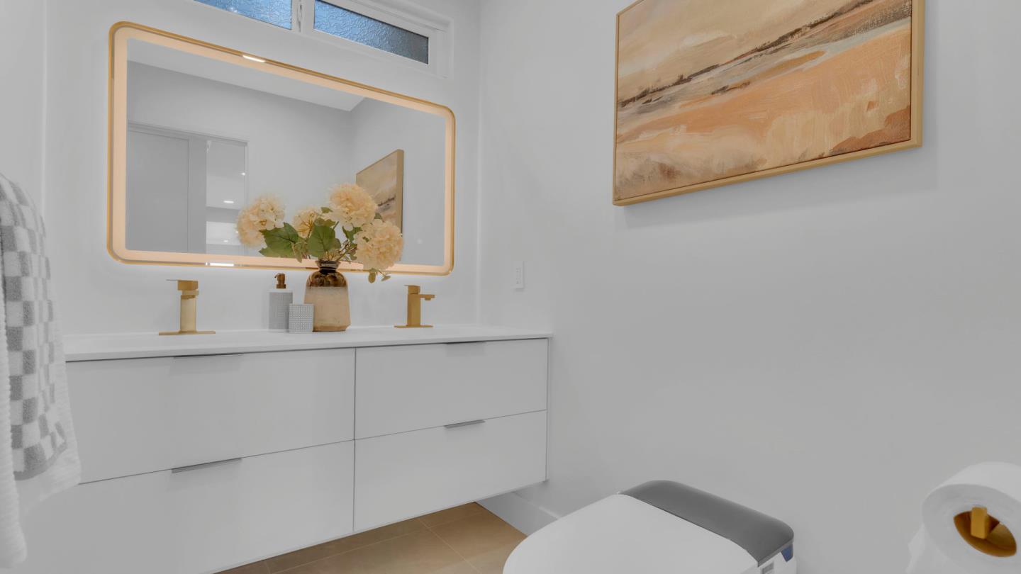 Detail Gallery Image 34 of 46 For 787 San Clemente Way, Mountain View,  CA 94043 - 5 Beds | 2/1 Baths