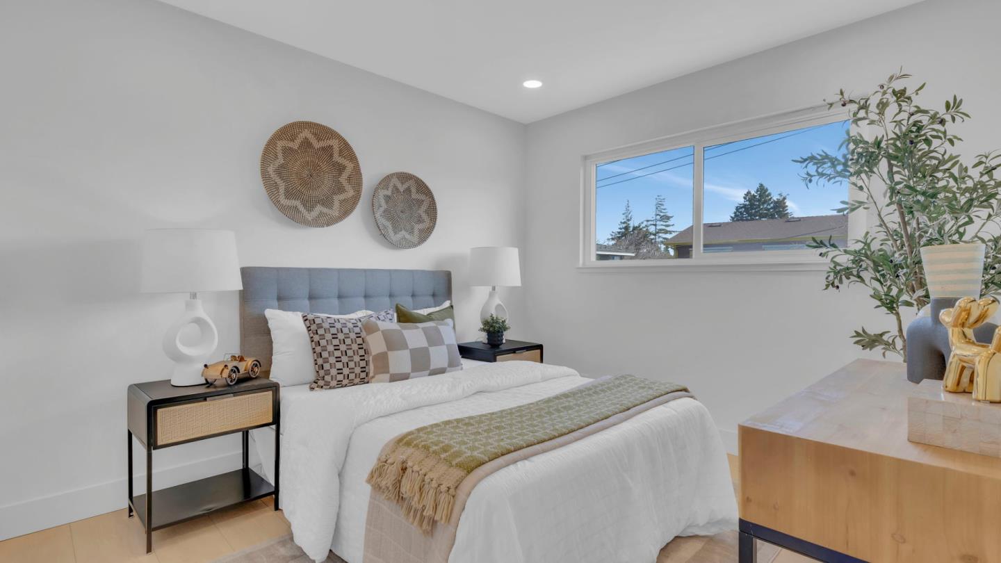 Detail Gallery Image 35 of 46 For 787 San Clemente Way, Mountain View,  CA 94043 - 5 Beds | 2/1 Baths