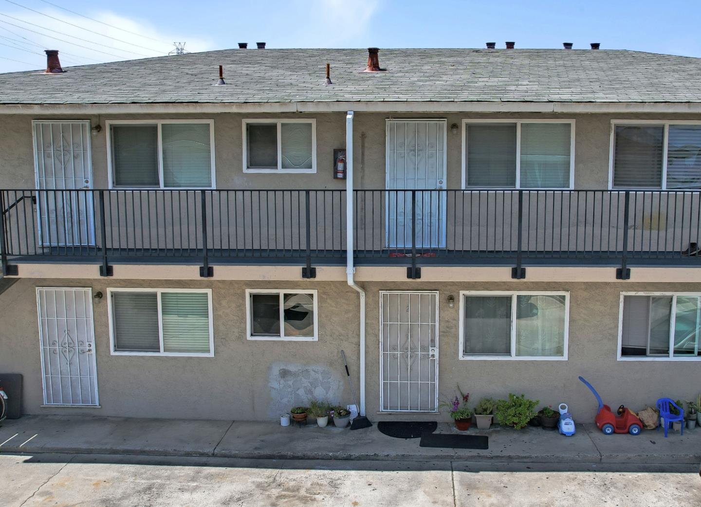 Detail Gallery Image 7 of 13 For 832 Deland Ave, San Jose,  CA 95128 - – Beds | – Baths