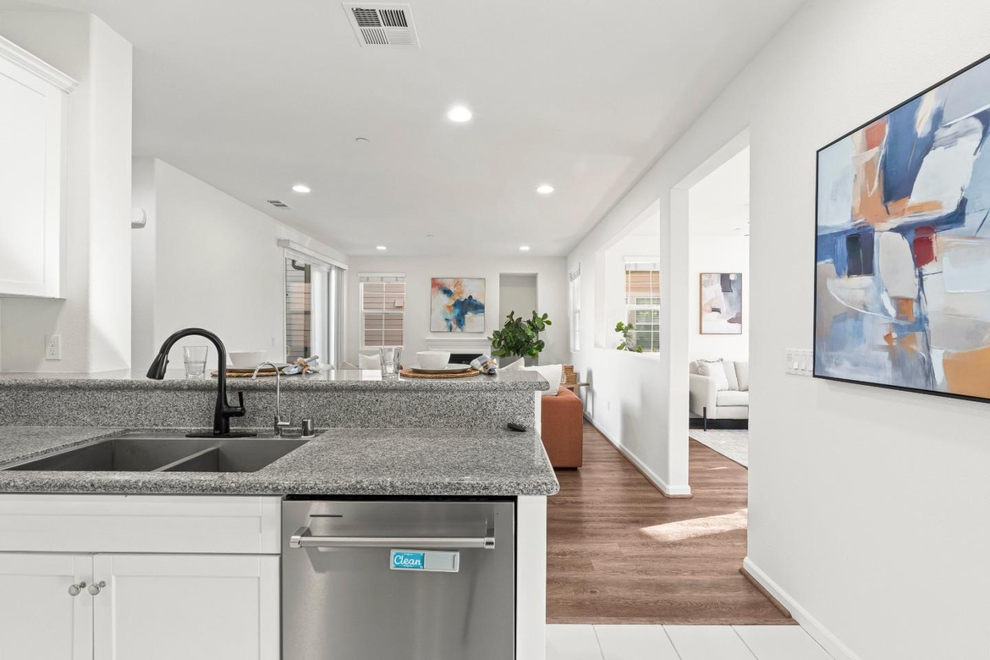 Detail Gallery Image 15 of 66 For 16920 Church St, Morgan Hill,  CA 95037 - 4 Beds | 2/1 Baths