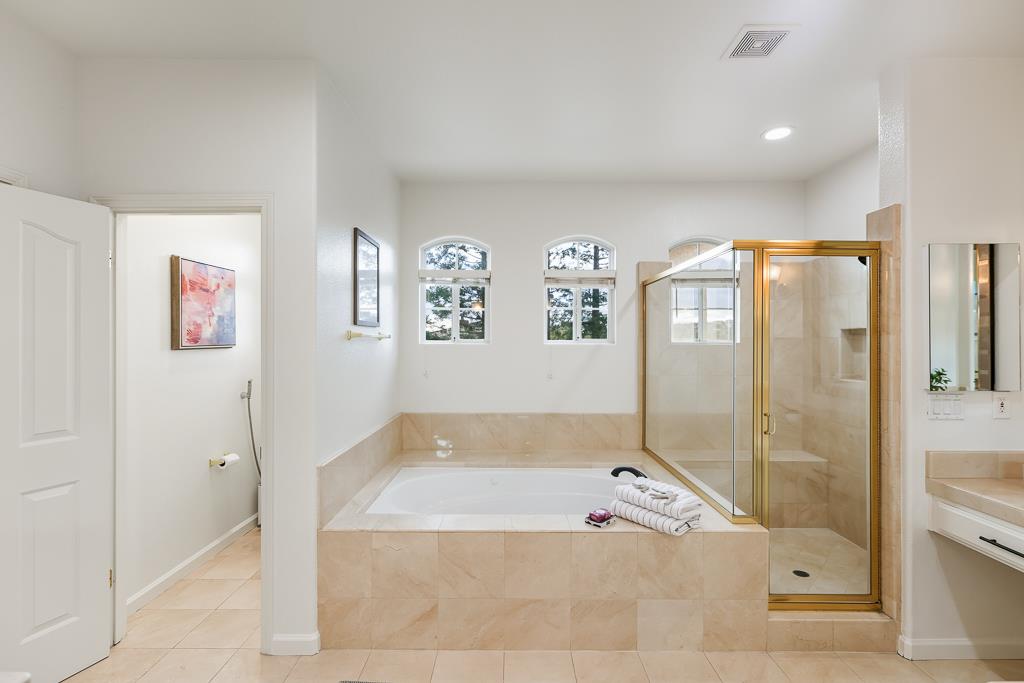 Detail Gallery Image 100 of 126 For 5849 Gleneagles Cir, San Jose,  CA 95138 - 5 Beds | 4 Baths