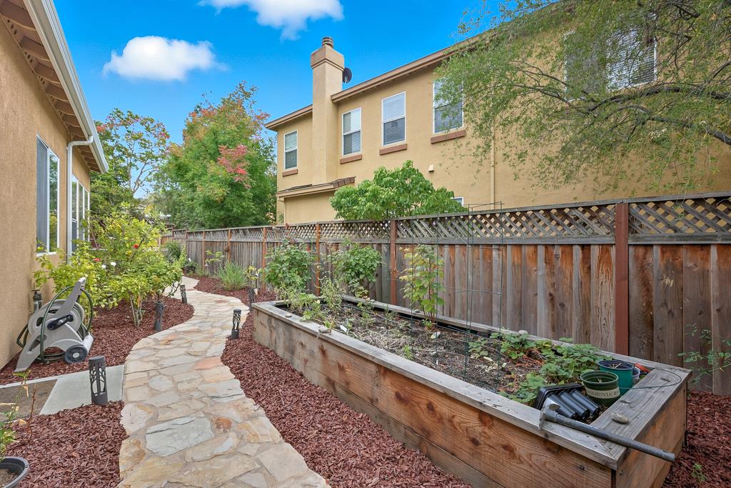 Detail Gallery Image 12 of 126 For 5849 Gleneagles Cir, San Jose,  CA 95138 - 5 Beds | 4 Baths