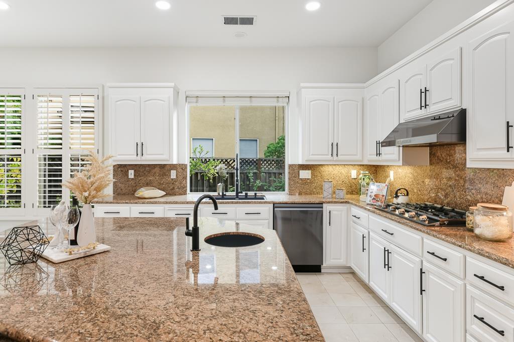 Detail Gallery Image 75 of 126 For 5849 Gleneagles Cir, San Jose,  CA 95138 - 5 Beds | 4 Baths