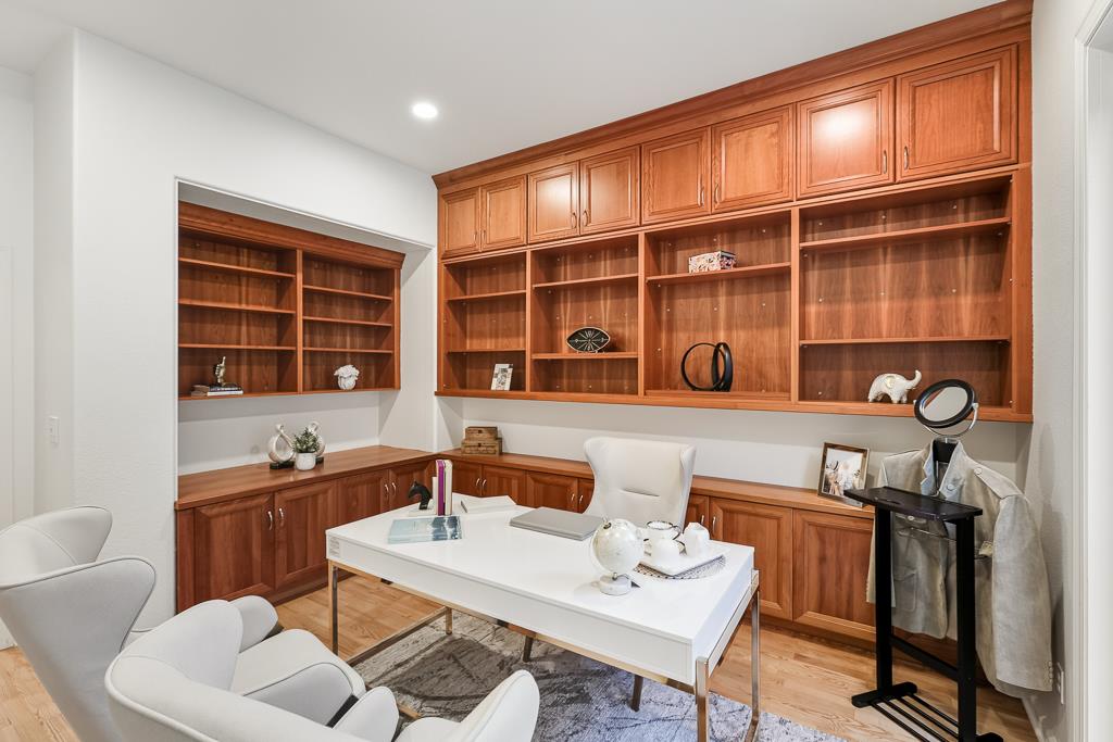 Detail Gallery Image 91 of 126 For 5849 Gleneagles Cir, San Jose,  CA 95138 - 5 Beds | 4 Baths