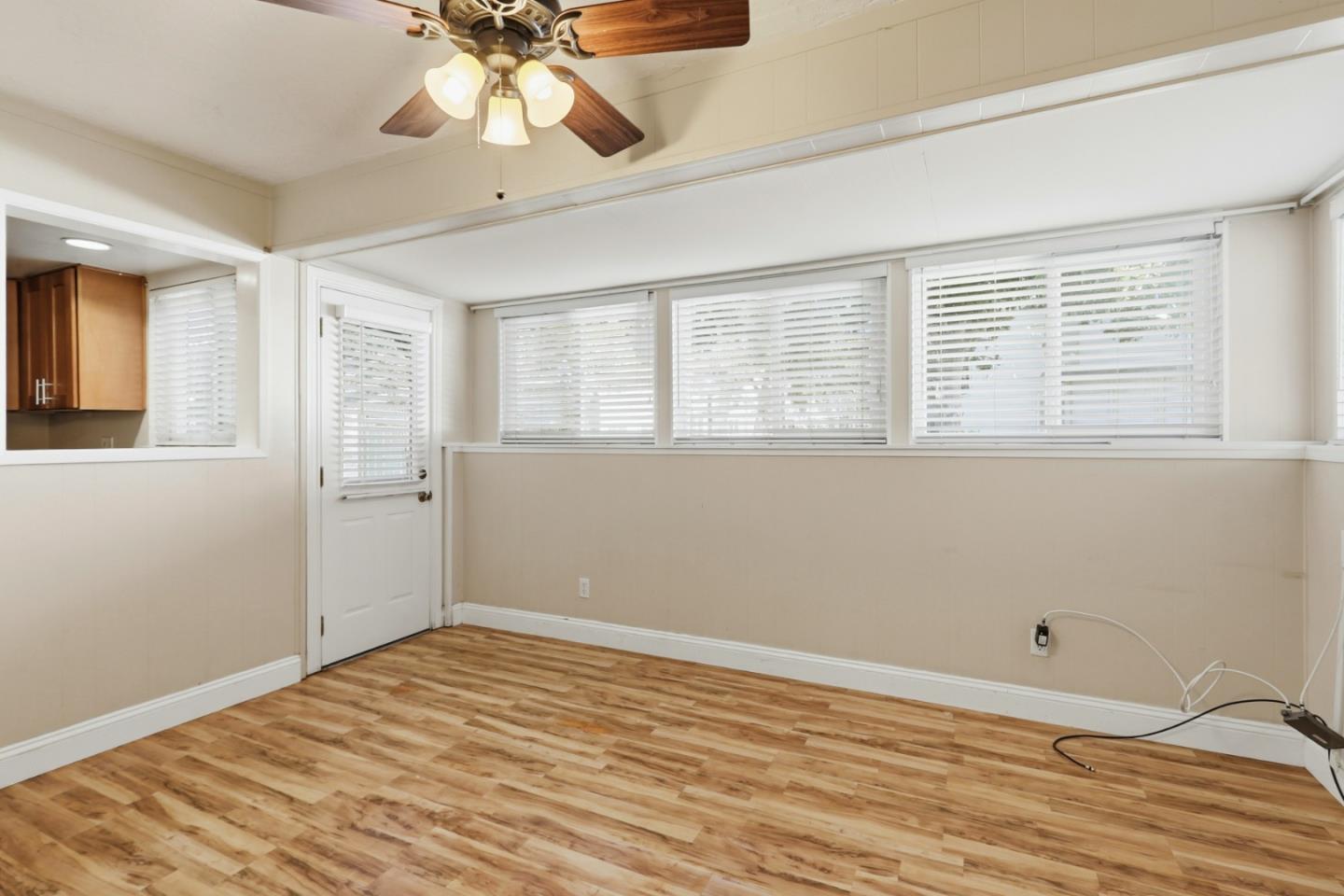 Detail Gallery Image 14 of 27 For 14225 Lora Dr #9,  Los Gatos,  CA 95032 - 2 Beds | 1 Baths