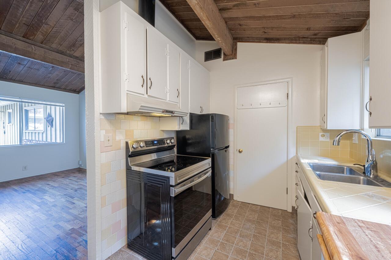 Detail Gallery Image 8 of 23 For 1113 Mcclellan Ave, Monterey,  CA 93940 - – Beds | – Baths