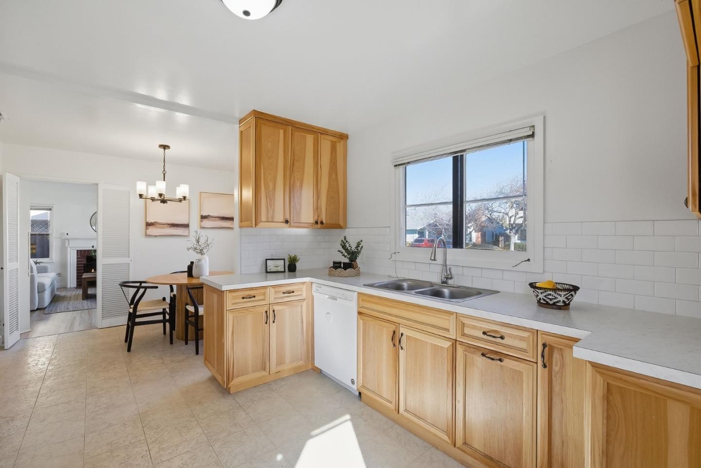 Detail Gallery Image 12 of 31 For 920 Blossom Dr, Santa Clara,  CA 95050 - 3 Beds | 1 Baths