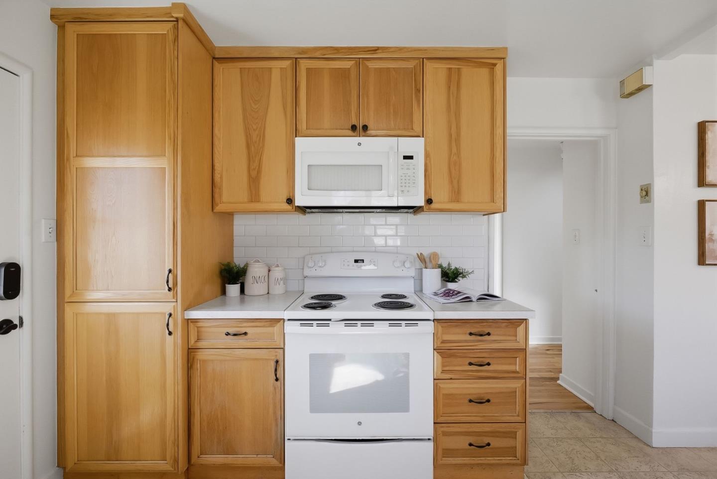 Detail Gallery Image 13 of 31 For 920 Blossom Dr, Santa Clara,  CA 95050 - 3 Beds | 1 Baths