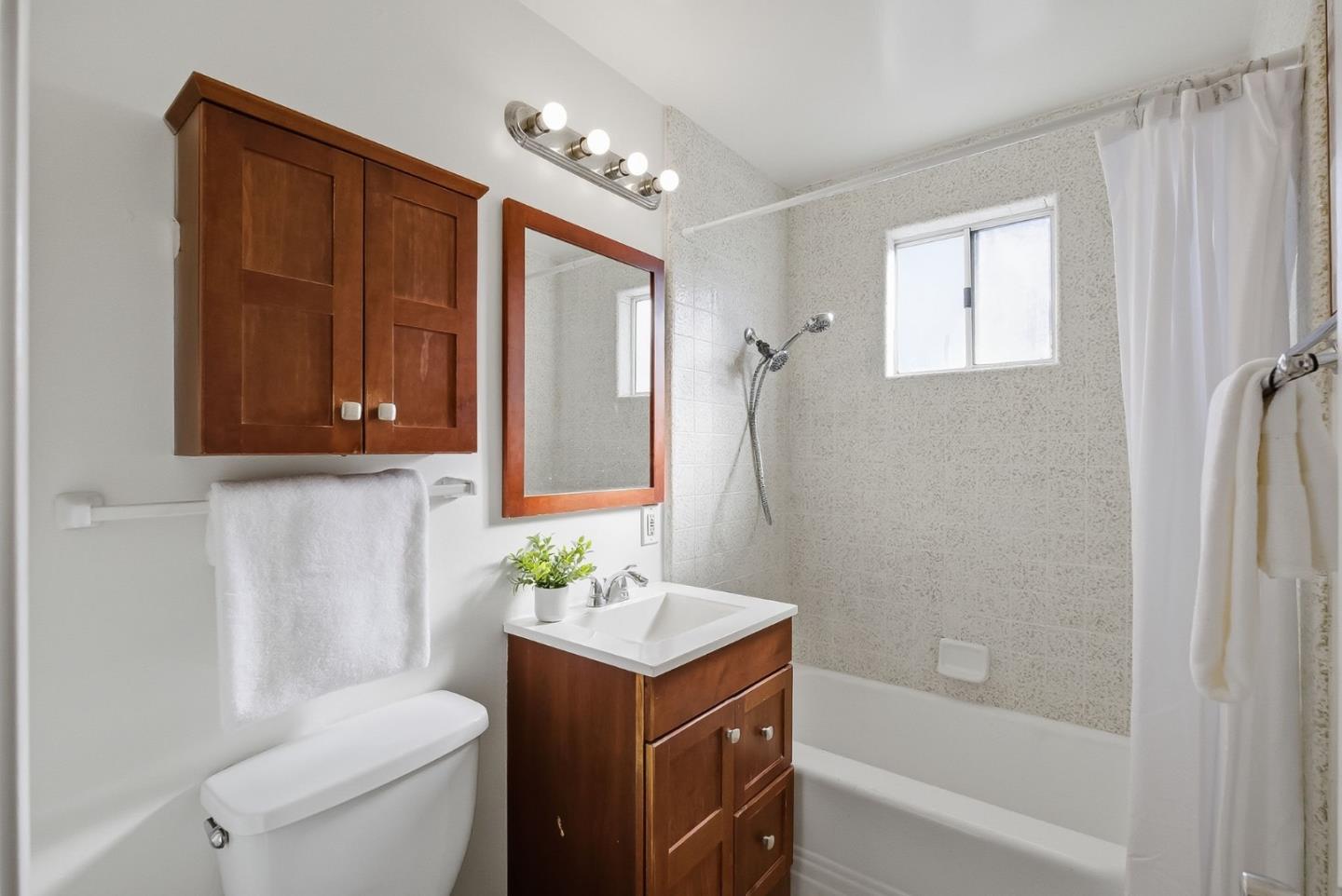 Detail Gallery Image 23 of 31 For 920 Blossom Dr, Santa Clara,  CA 95050 - 3 Beds | 1 Baths