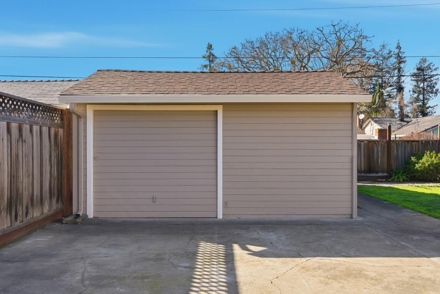 Detail Gallery Image 29 of 31 For 920 Blossom Dr, Santa Clara,  CA 95050 - 3 Beds | 1 Baths