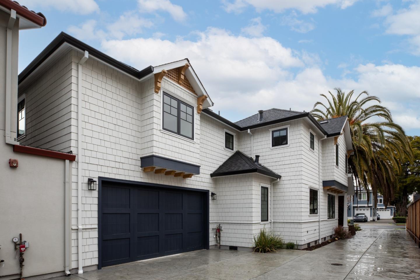 Detail Gallery Image 25 of 42 For 737 Linden Ave, Burlingame,  CA 94010 - – Beds | – Baths