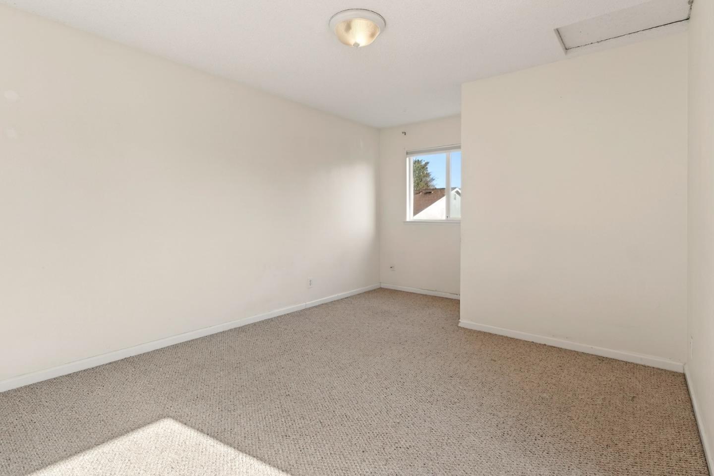 Detail Gallery Image 13 of 38 For 1848 Seville Way, San Jose,  CA 95131 - 3 Beds | 2 Baths