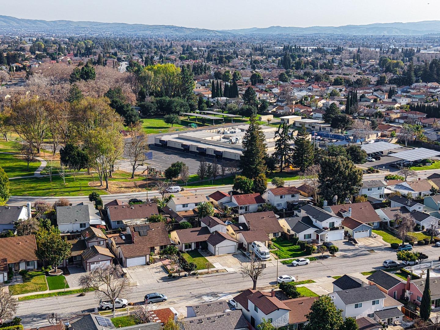 Detail Gallery Image 27 of 38 For 1848 Seville Way, San Jose,  CA 95131 - 3 Beds | 2 Baths