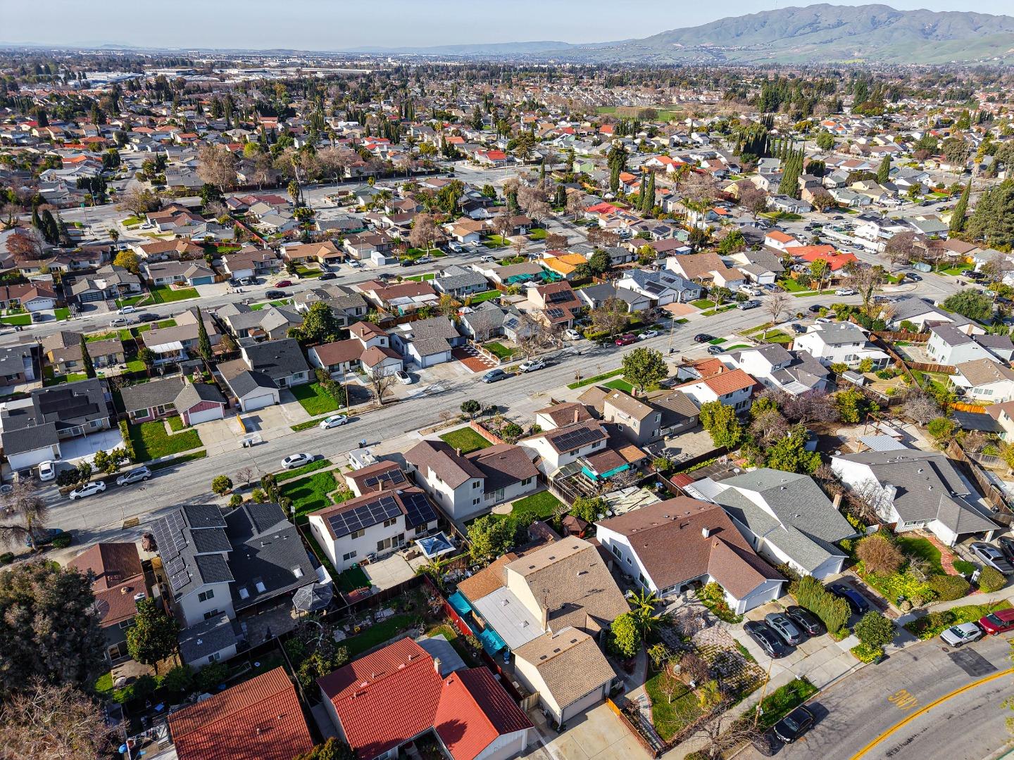 Detail Gallery Image 32 of 38 For 1848 Seville Way, San Jose,  CA 95131 - 3 Beds | 2 Baths