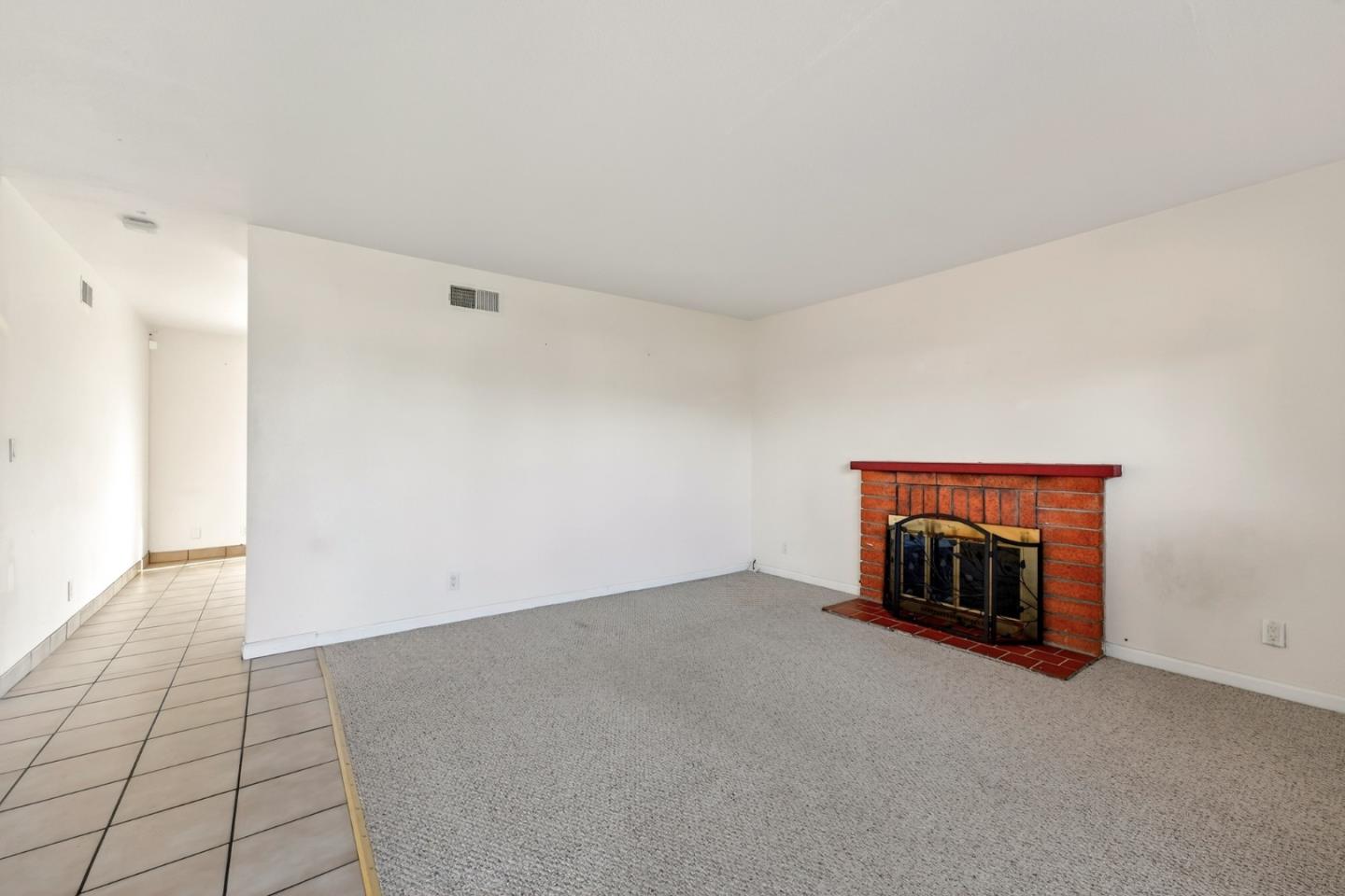 Detail Gallery Image 4 of 38 For 1848 Seville Way, San Jose,  CA 95131 - 3 Beds | 2 Baths