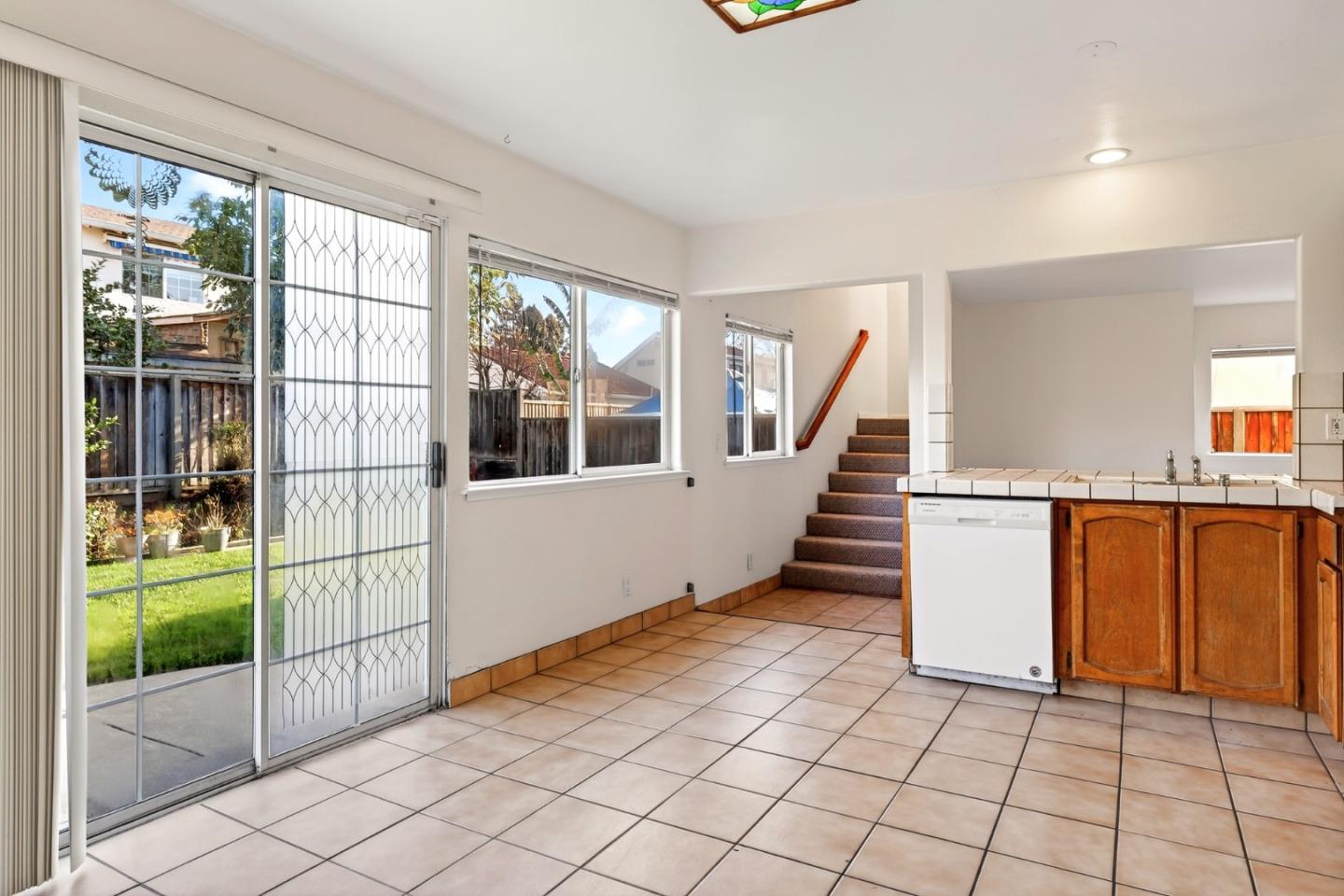 Detail Gallery Image 8 of 38 For 1848 Seville Way, San Jose,  CA 95131 - 3 Beds | 2 Baths