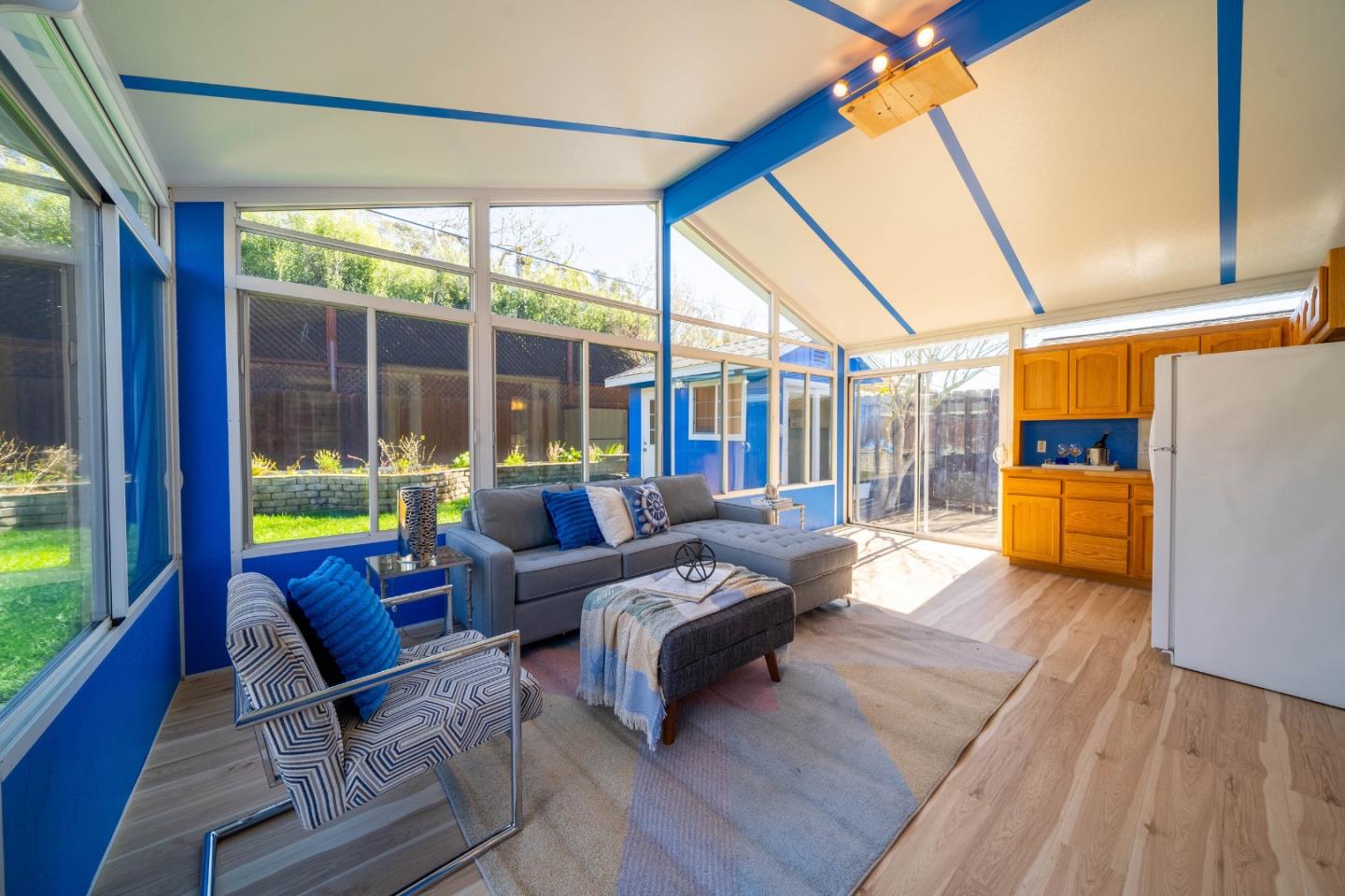 Detail Gallery Image 17 of 31 For 1009 Sir Francis Ave, Capitola,  CA 95010 - 3 Beds | 2 Baths