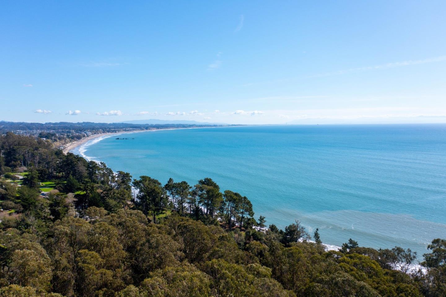 Detail Gallery Image 29 of 31 For 1009 Sir Francis Ave, Capitola,  CA 95010 - 3 Beds | 2 Baths