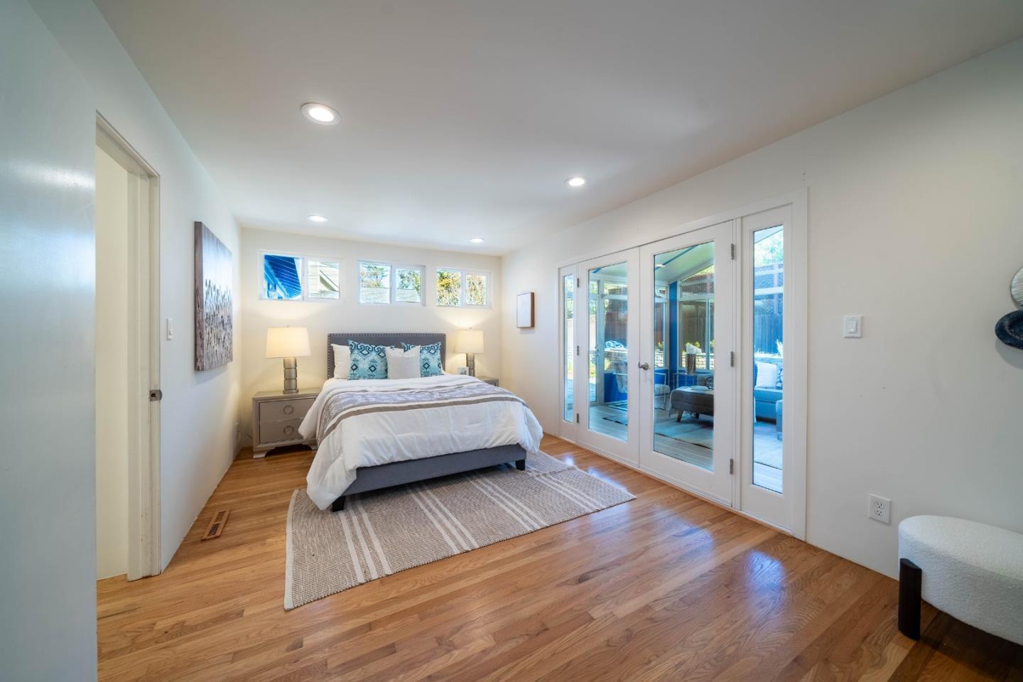 Detail Gallery Image 7 of 31 For 1009 Sir Francis Ave, Capitola,  CA 95010 - 3 Beds | 2 Baths