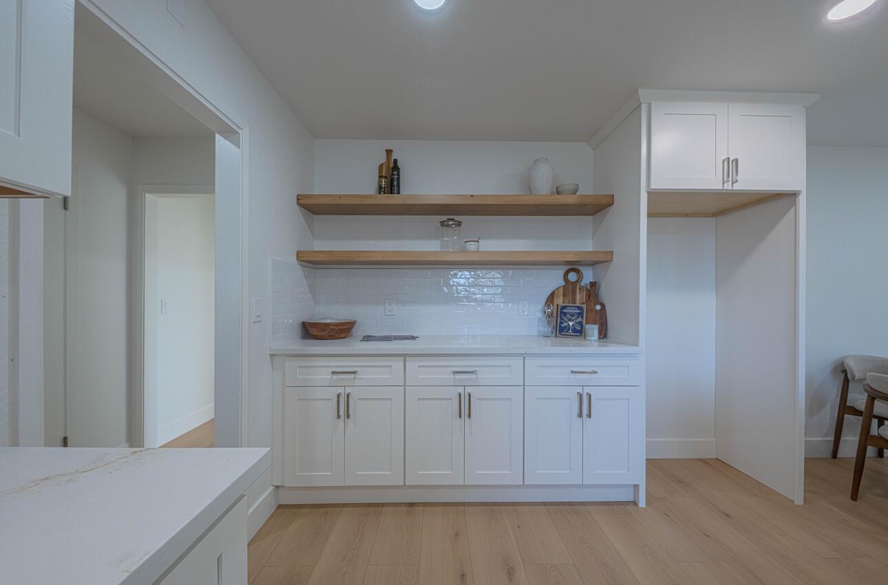 Detail Gallery Image 11 of 26 For 961 Loyola Dr, Salinas,  CA 93901 - 3 Beds | 2 Baths