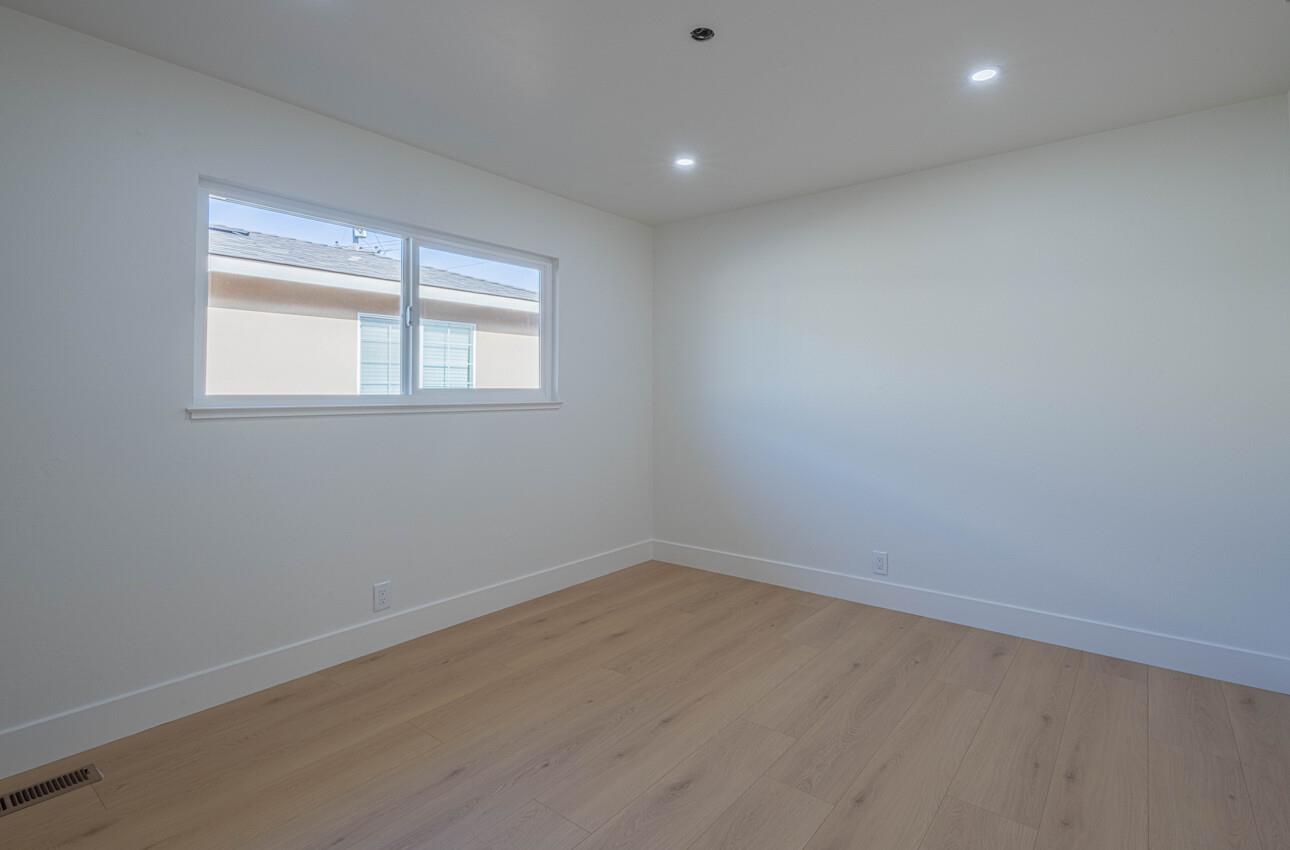 Detail Gallery Image 22 of 26 For 961 Loyola Dr, Salinas,  CA 93901 - 3 Beds | 2 Baths