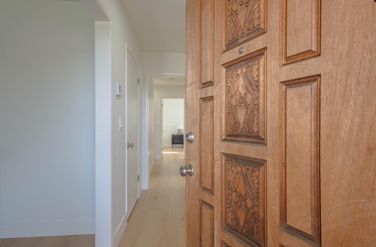 Detail Gallery Image 3 of 26 For 961 Loyola Dr, Salinas,  CA 93901 - 3 Beds | 2 Baths