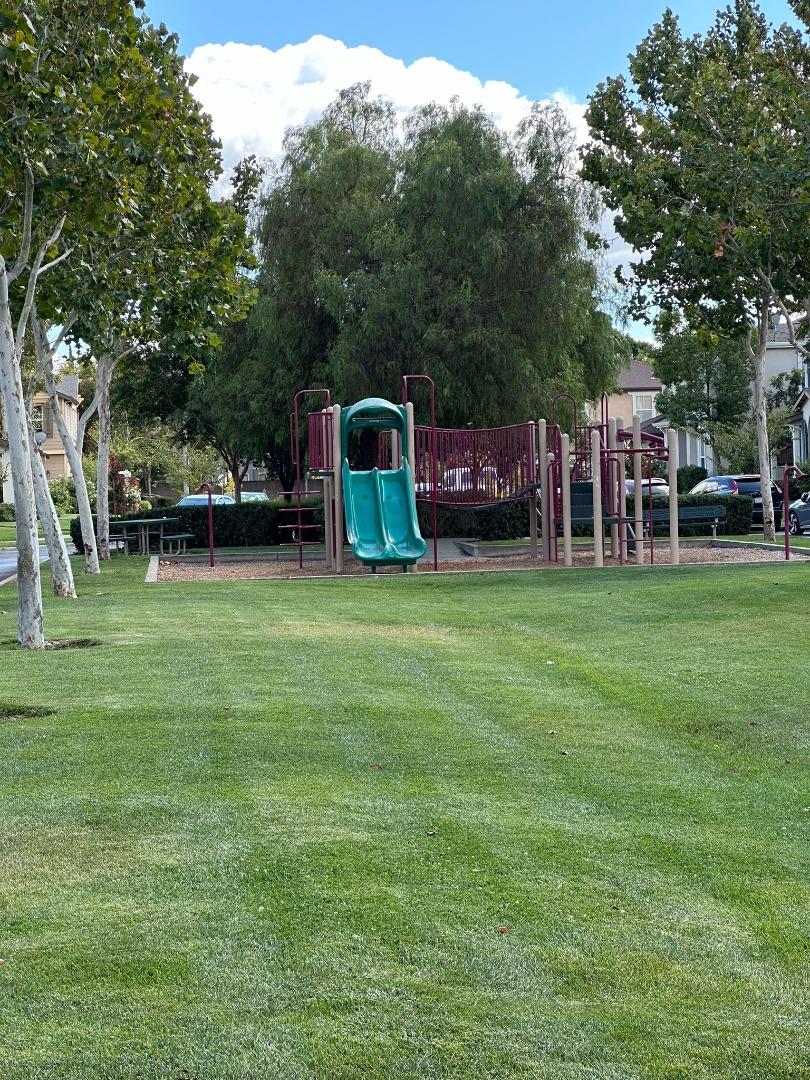 Detail Gallery Image 23 of 24 For 2753 Whitney Dr, Fairfield,  CA 94533 - 4 Beds | 2/1 Baths