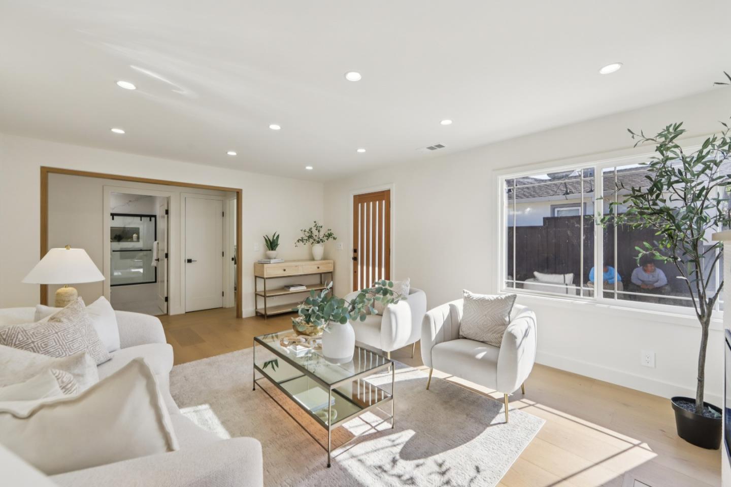 Detail Gallery Image 13 of 52 For 725 Alameda De Las Pulgas, Redwood City,  CA 94061 - 3 Beds | 3 Baths