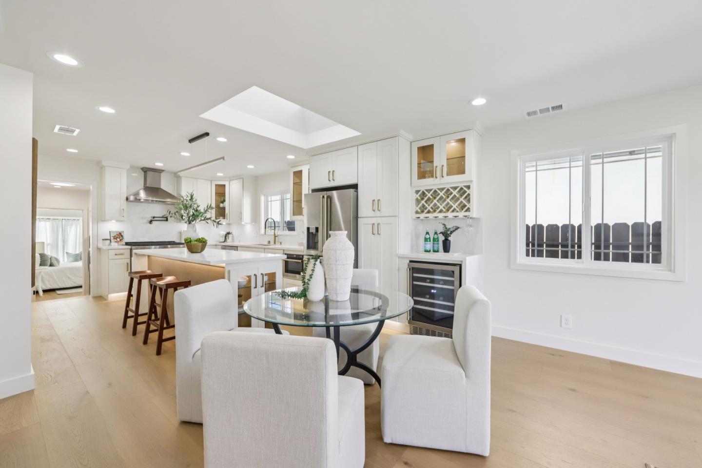 Detail Gallery Image 21 of 52 For 725 Alameda De Las Pulgas, Redwood City,  CA 94061 - 3 Beds | 3 Baths