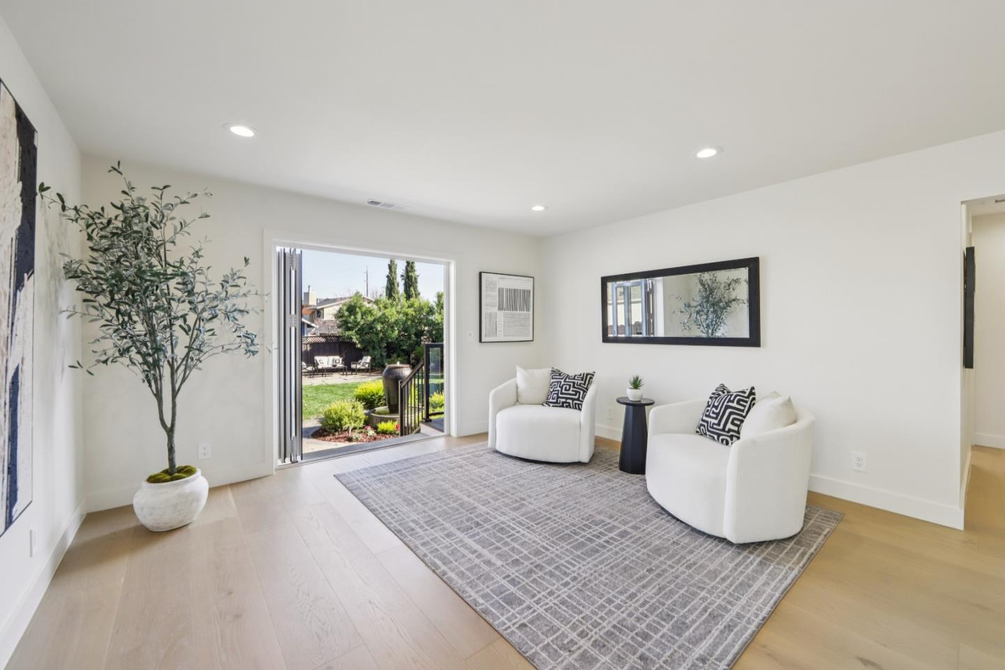 Detail Gallery Image 23 of 52 For 725 Alameda De Las Pulgas, Redwood City,  CA 94061 - 3 Beds | 3 Baths