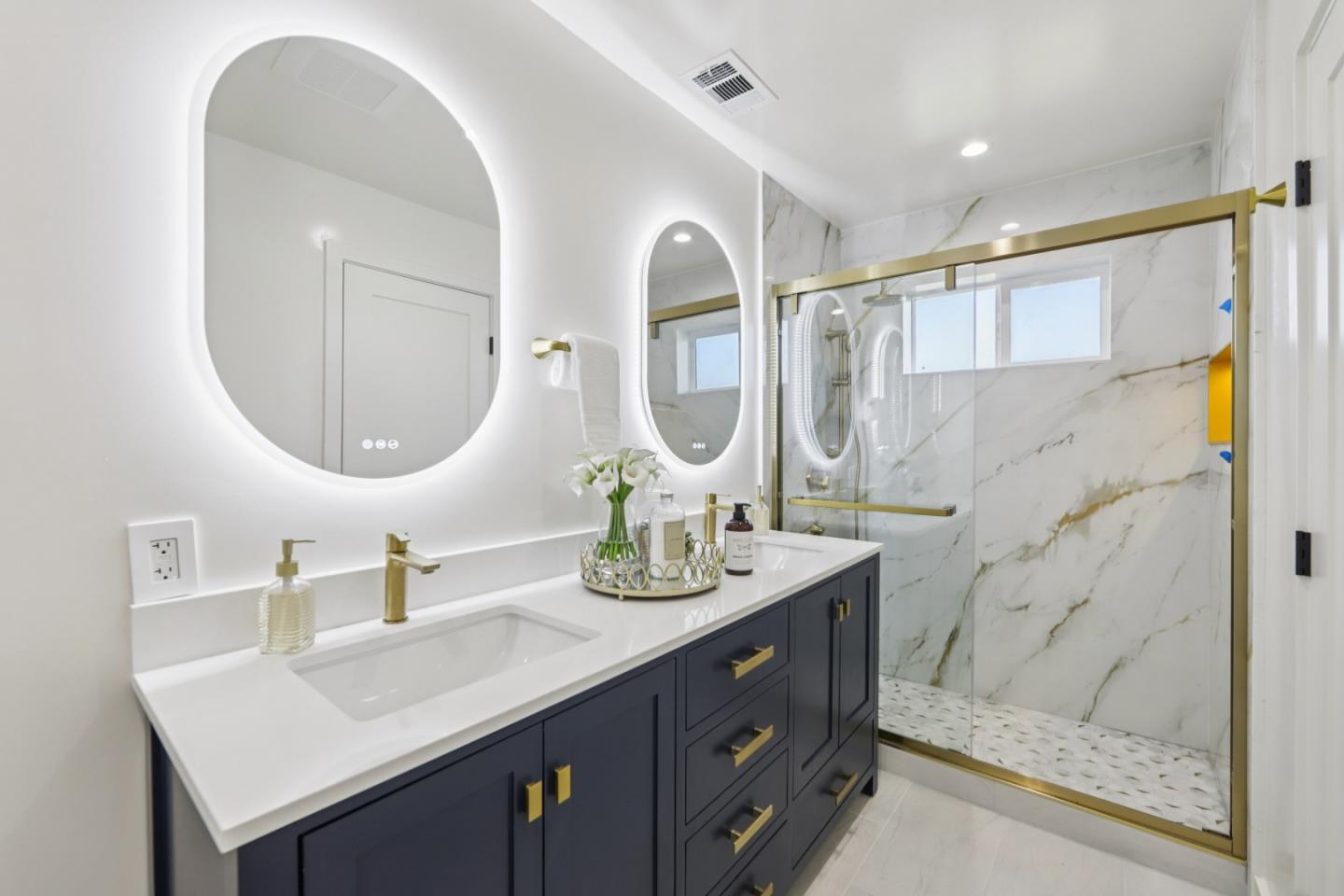 Detail Gallery Image 27 of 52 For 725 Alameda De Las Pulgas, Redwood City,  CA 94061 - 3 Beds | 3 Baths