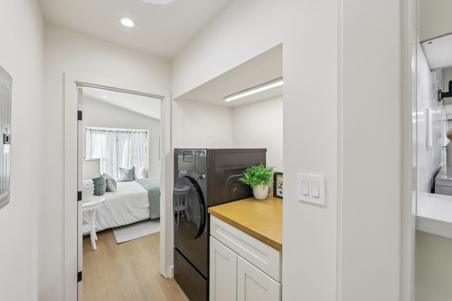 Detail Gallery Image 32 of 52 For 725 Alameda De Las Pulgas, Redwood City,  CA 94061 - 3 Beds | 3 Baths