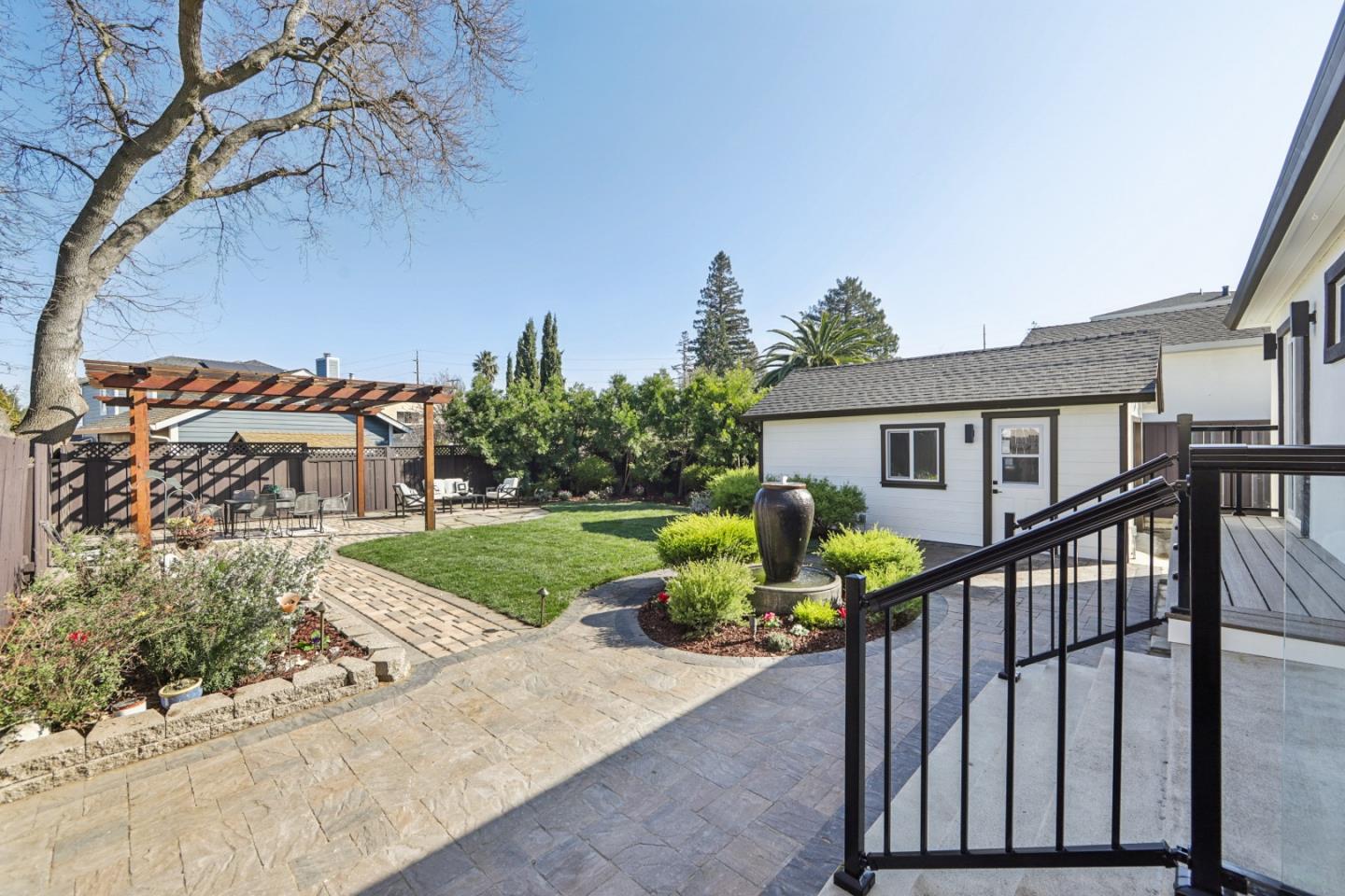 Detail Gallery Image 40 of 52 For 725 Alameda De Las Pulgas, Redwood City,  CA 94061 - 3 Beds | 3 Baths