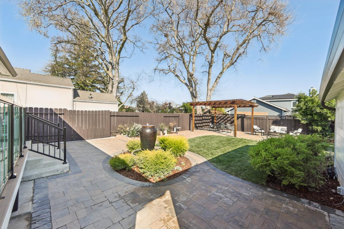 Detail Gallery Image 41 of 52 For 725 Alameda De Las Pulgas, Redwood City,  CA 94061 - 3 Beds | 3 Baths